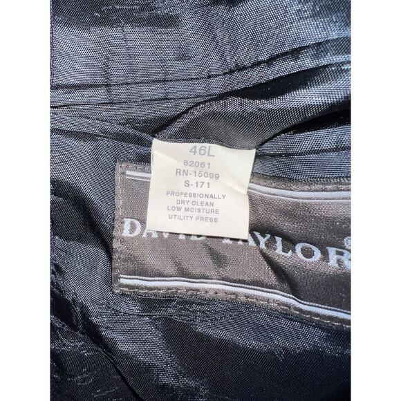 David Taylor men’s size 46L navy blue two gold button front lined padded Blazer - Picture 13 of 15